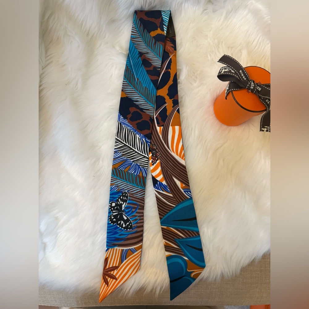 Hermes Silk Jaguar Quetzal Twilly Brun Bleu Orange